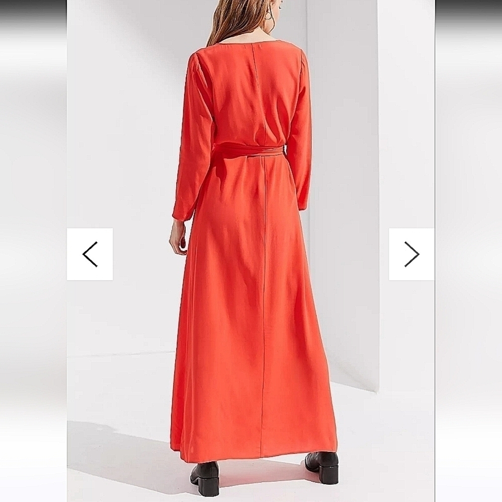 Urban Outfitters-V-Neck Long Sleeve Maxi Dress-NWT-Size Medium - Picture 4 of 16